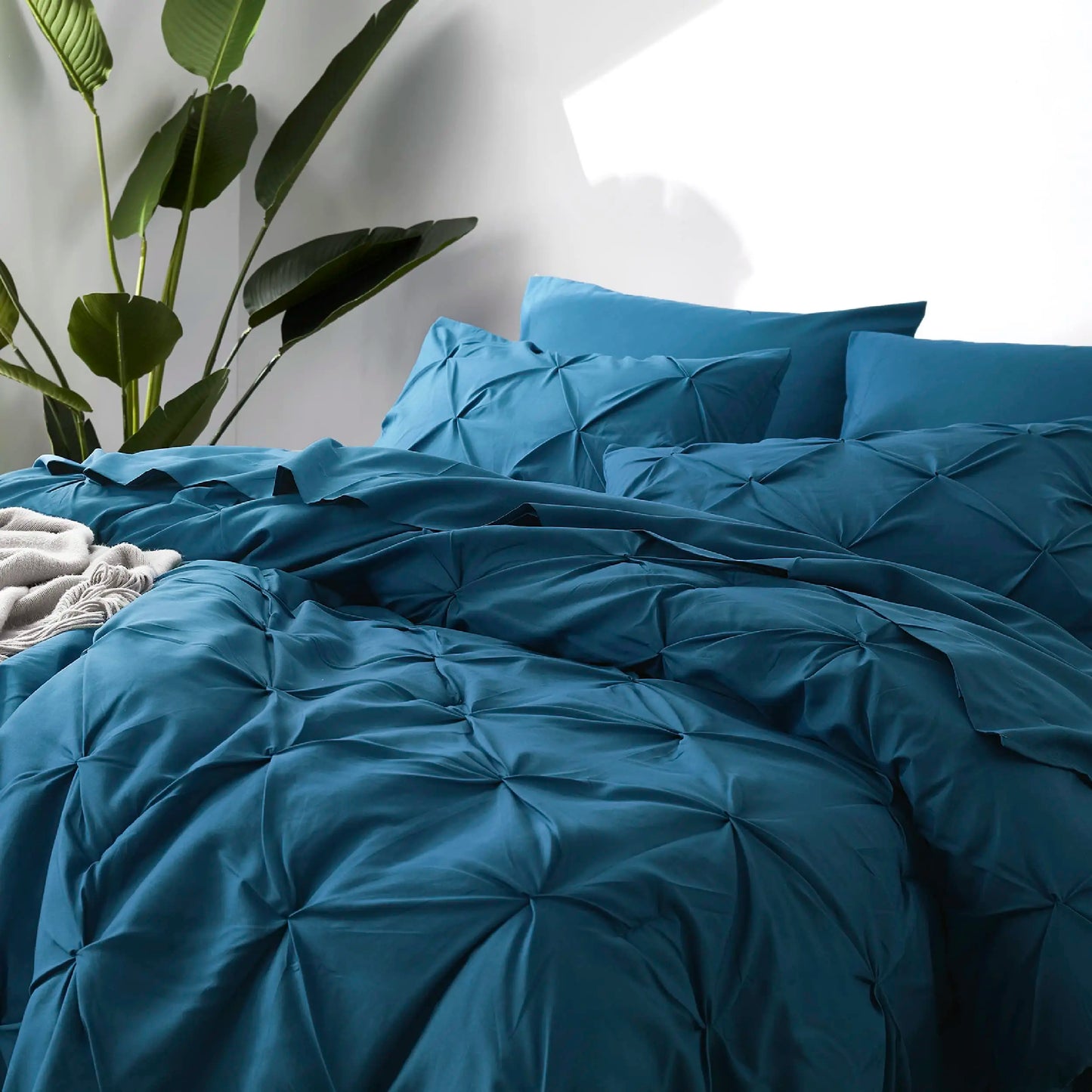 7 Piece King Size Pintuck Comforter Set Ultra Soft All Season Bedding